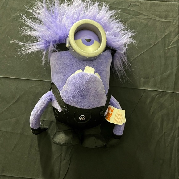 Source Unknown Other - Despicable Me 2 Purple Evil Minion Talking Light-Up Plush Figure